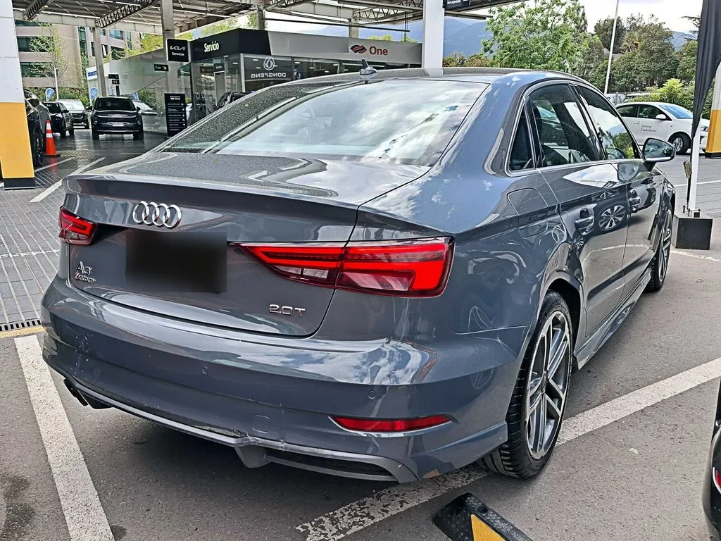 Audi A3 2.0 Sport 4x2 Hb S-Tronic At 3p año 2017
