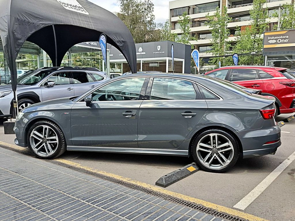 Audi A3 2.0 Sport 4x2 Hb S-Tronic At 3p año 2017