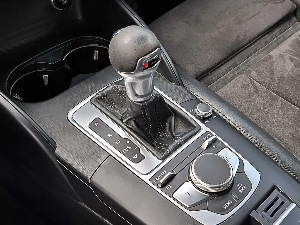 Audi A3 2.0 Sport 4x2 Hb S-Tronic At 3p año 2017