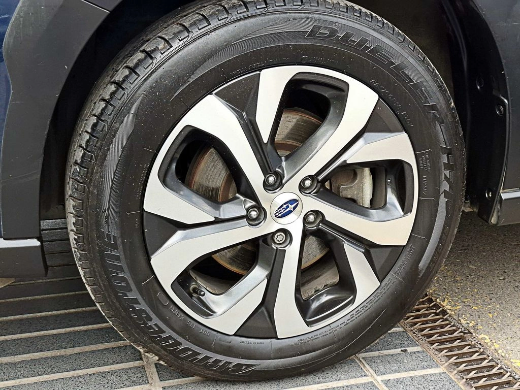 Subaru Outback 4x4 2.5 At año 2021