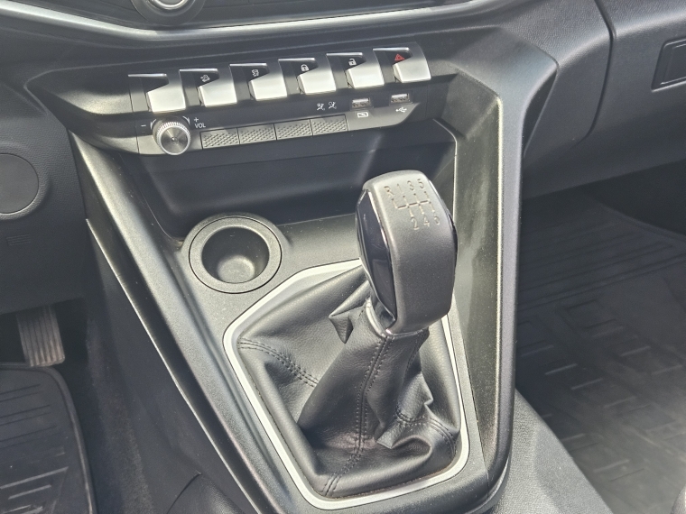 Peugeot Landtrek 1.9 Active Hdi 150 Mt 4x2 Diesel año 2023
