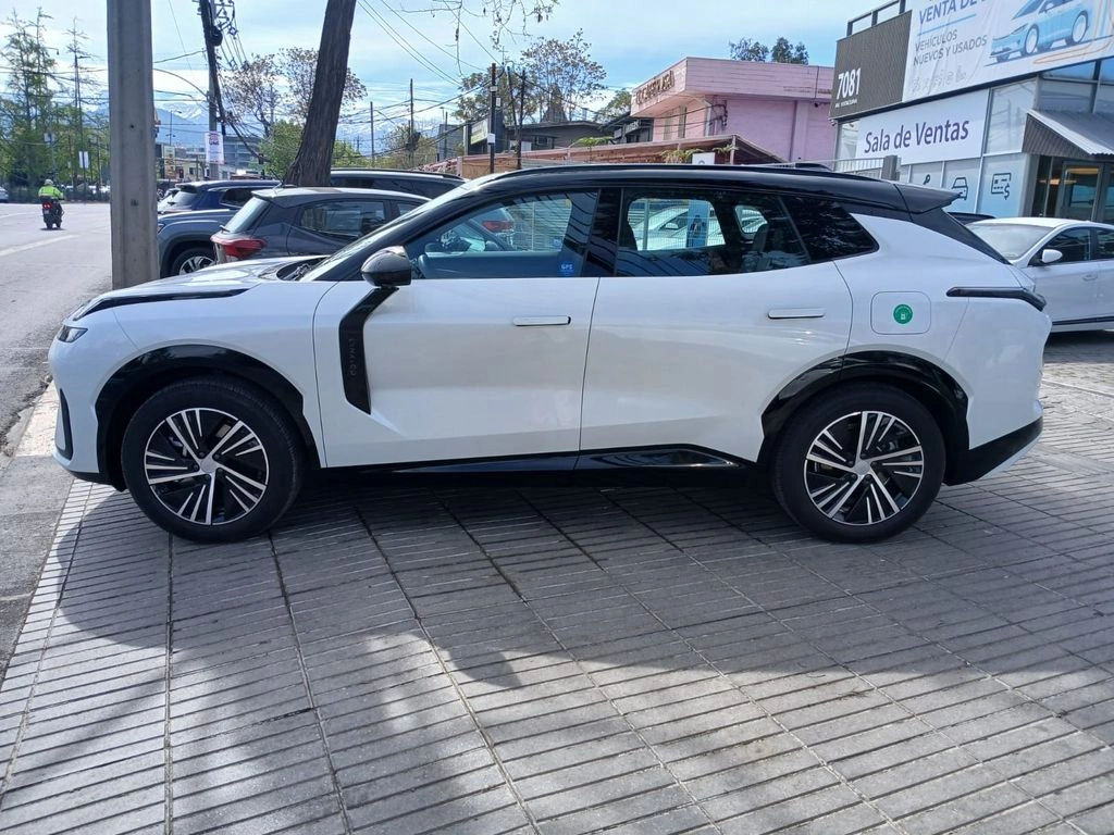 Lynk&Co 08 08 Pro 1.5t Hibrido año 2027