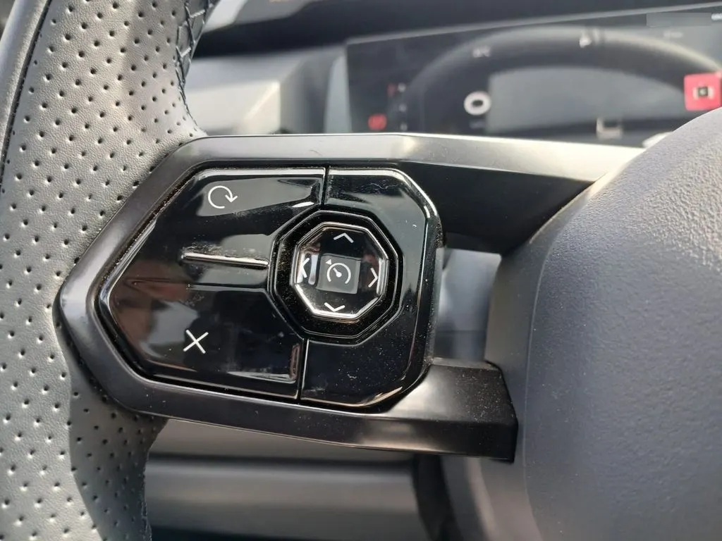 Lynk&Co 08 08 Pro 1.5t Hibrido año 2027
