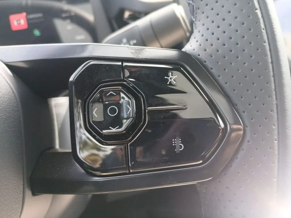 Lynk&Co 08 08 Pro 1.5t Hibrido año 2027
