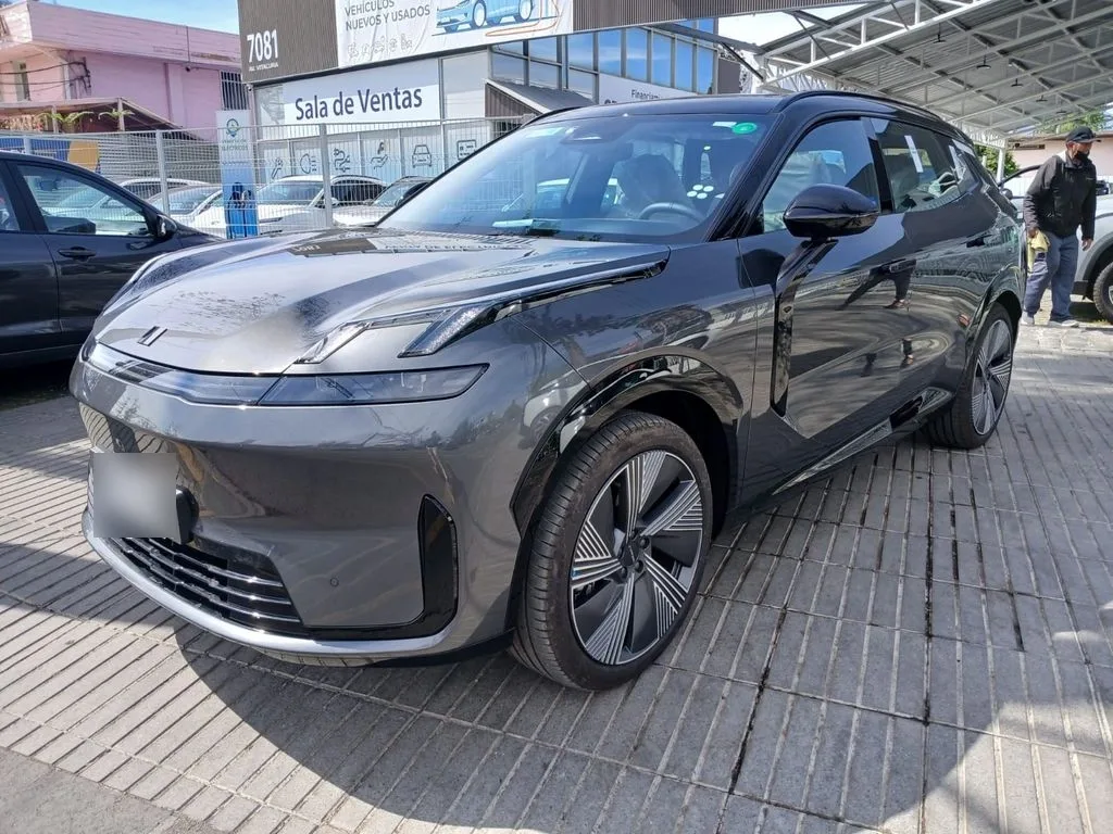 Lynk&Co 08 08 Halo 1.5t Hibrido año 2027