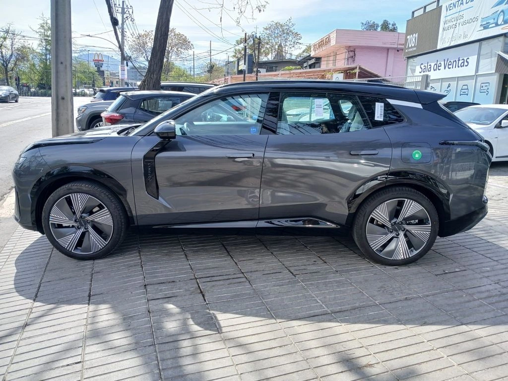 Lynk&Co 08 08 Halo 1.5t Hibrido año 2027