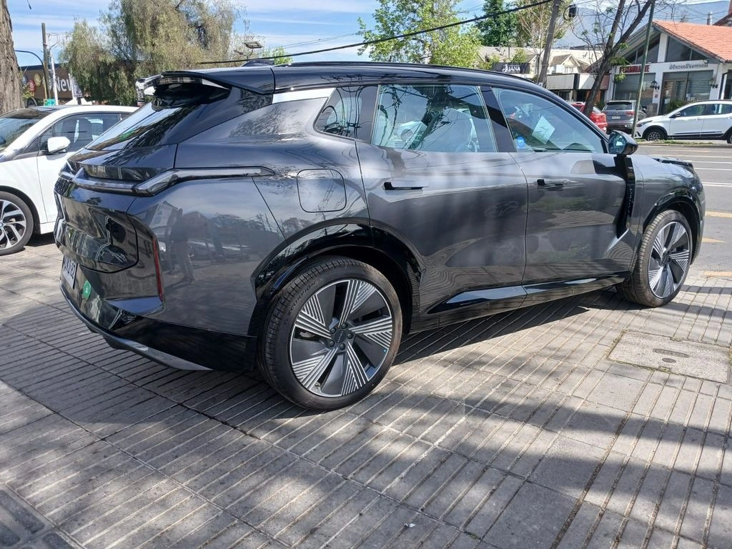 Lynk&Co 08 08 Halo 1.5t Hibrido año 2027