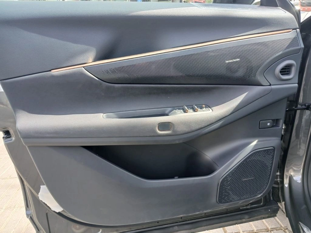 Lynk&Co 08 08 Halo 1.5t Hibrido año 2027
