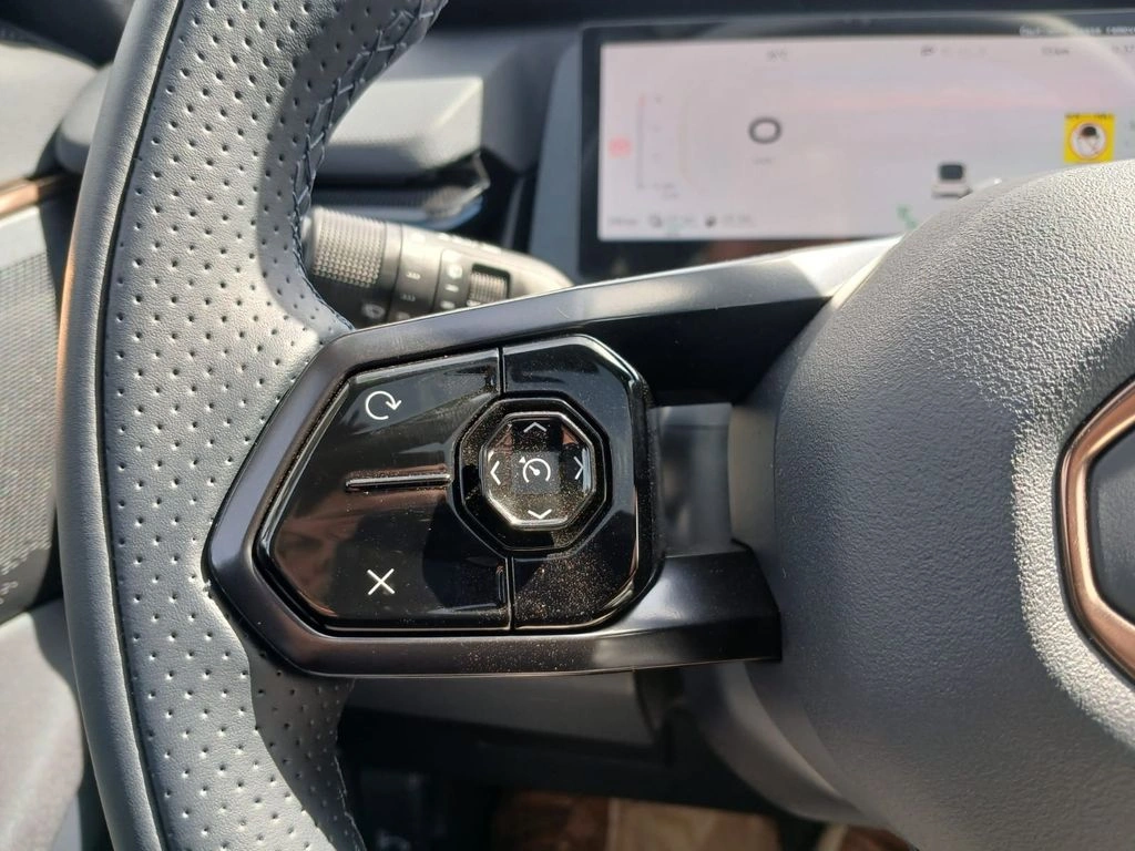 Lynk&Co 08 08 Halo 1.5t Hibrido año 2027