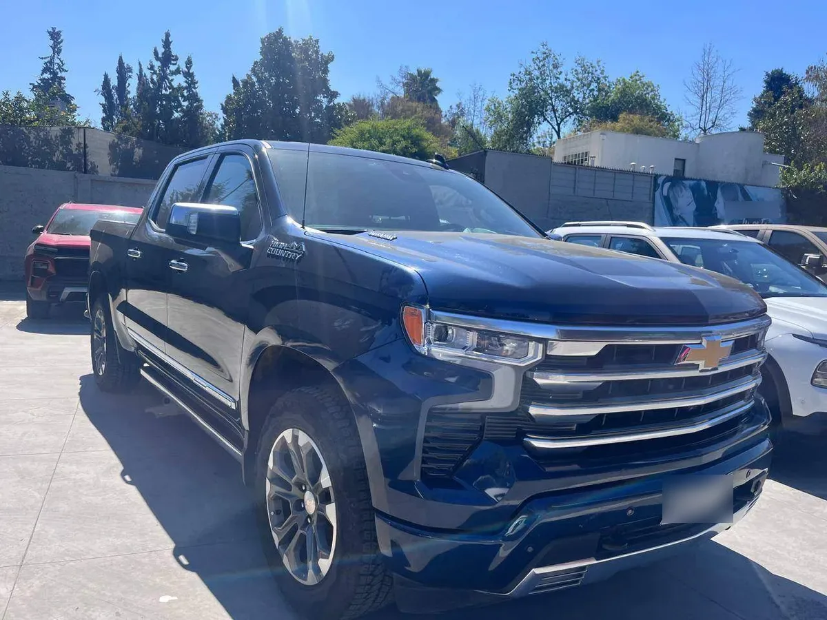 Chevrolet Silverado 3.0 High Country 4x4 At 4p año 2023