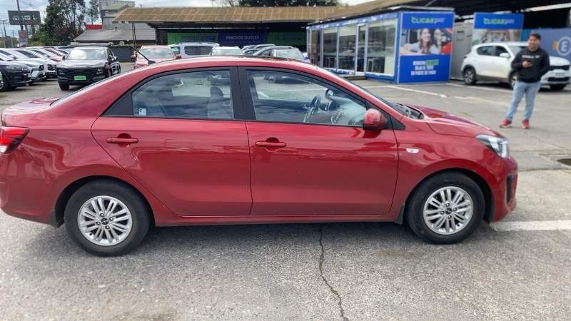 Kia Soluto 1.4 Ex Full 4x2 Srf Mt 4p año 2025