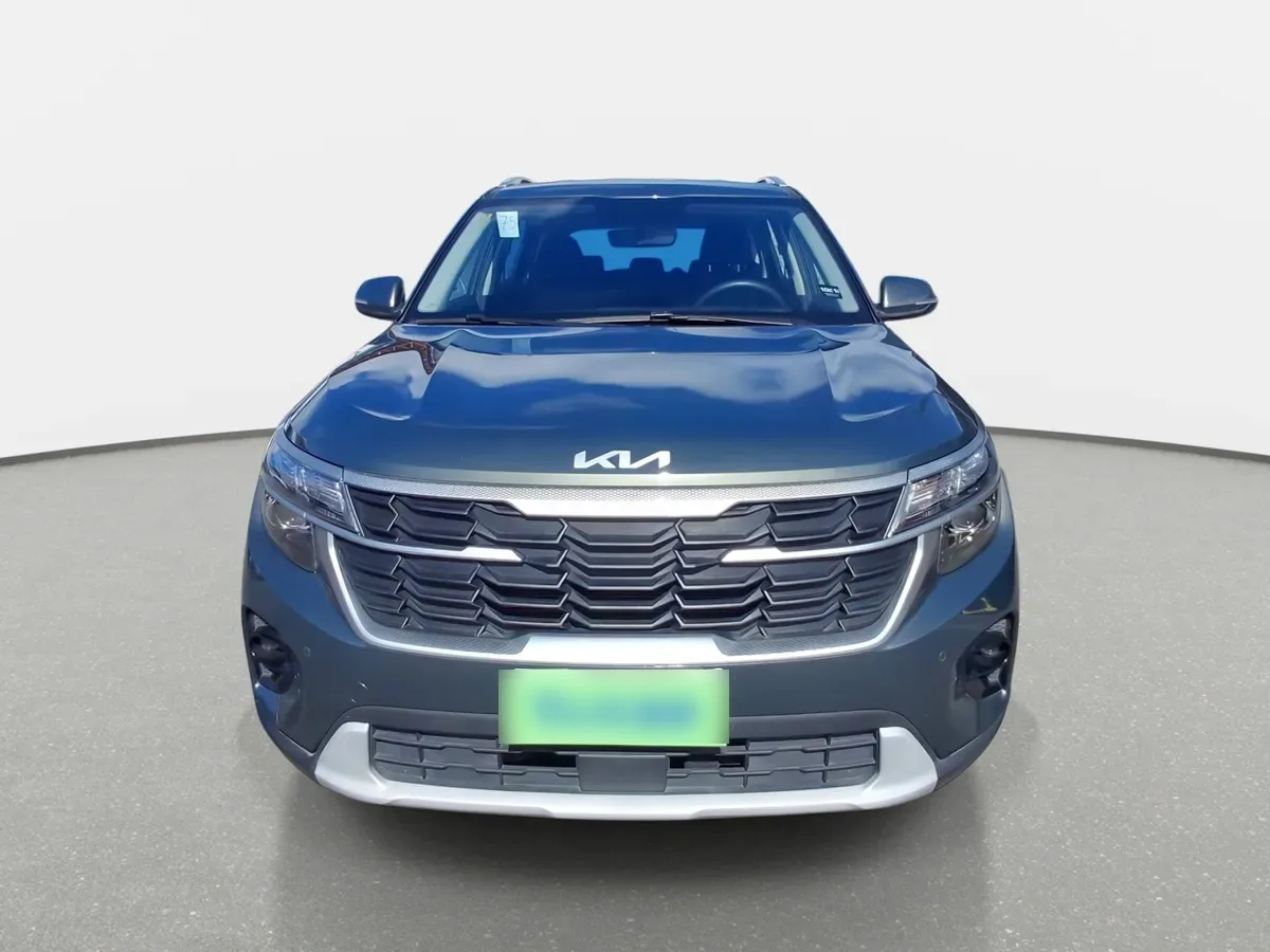 Kia Seltos 1.5 Ex 4x2 6mt 5p año 2025