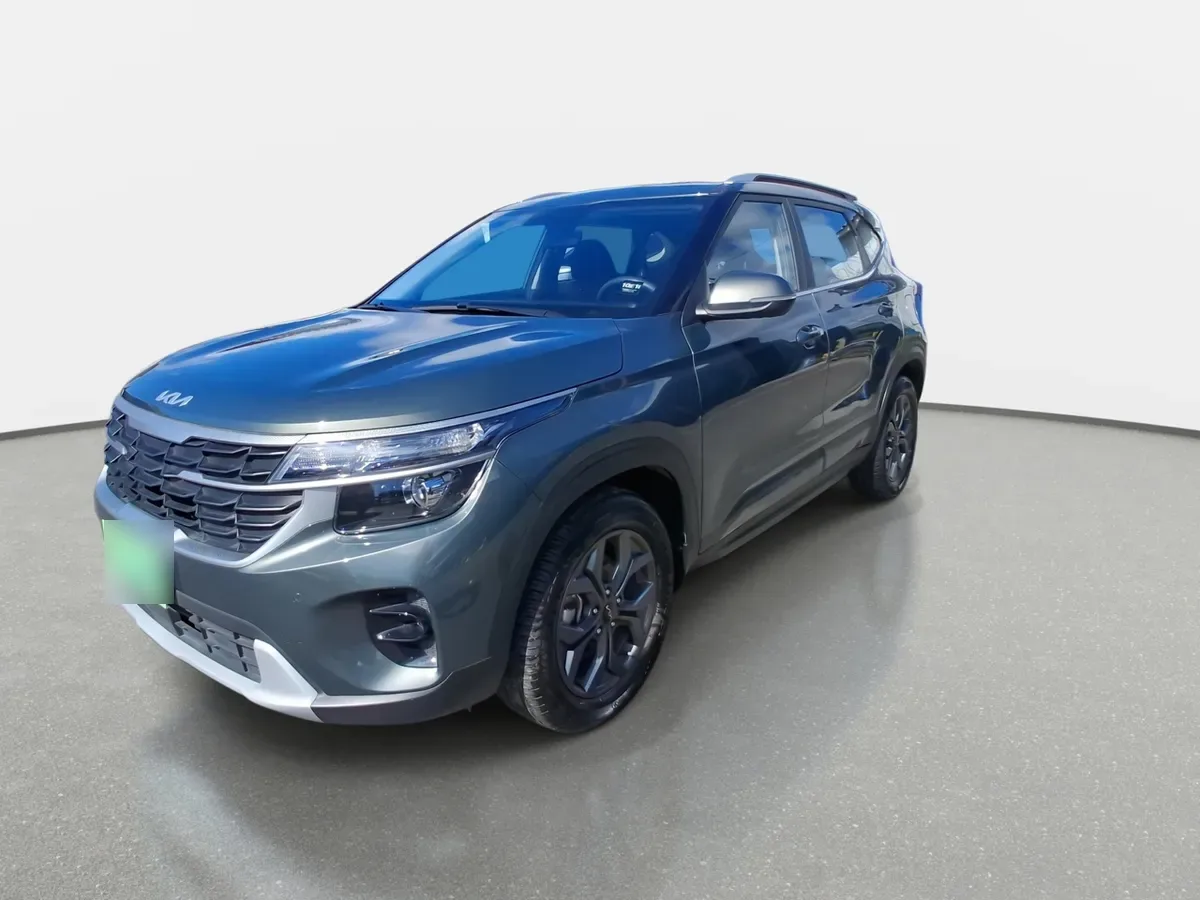 Kia Seltos 1.5 Ex 4x2 6mt 5p año 2025