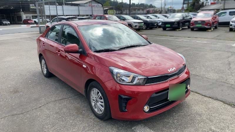 Kia Soluto 1.4 Ex Full 4x2 Srf Mt 4p año 2025