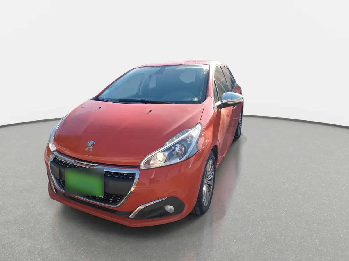 Peugeot 208 1.2 Signature Puretech 4x2 82 Mt5 5p año 2020