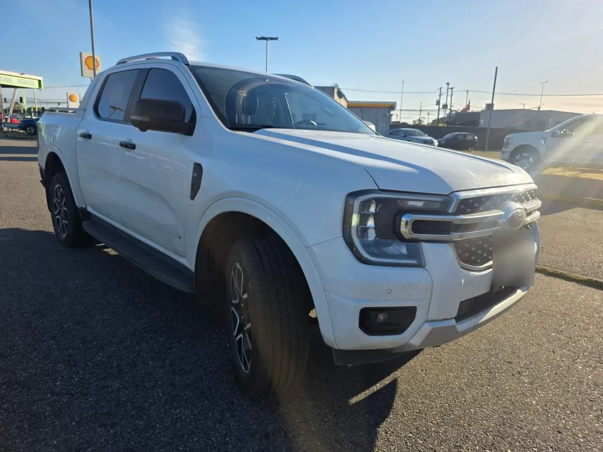 Ford Ranger 3.0 Ltd Diesel 4x4 Dob. Cab. At 4p año 2025