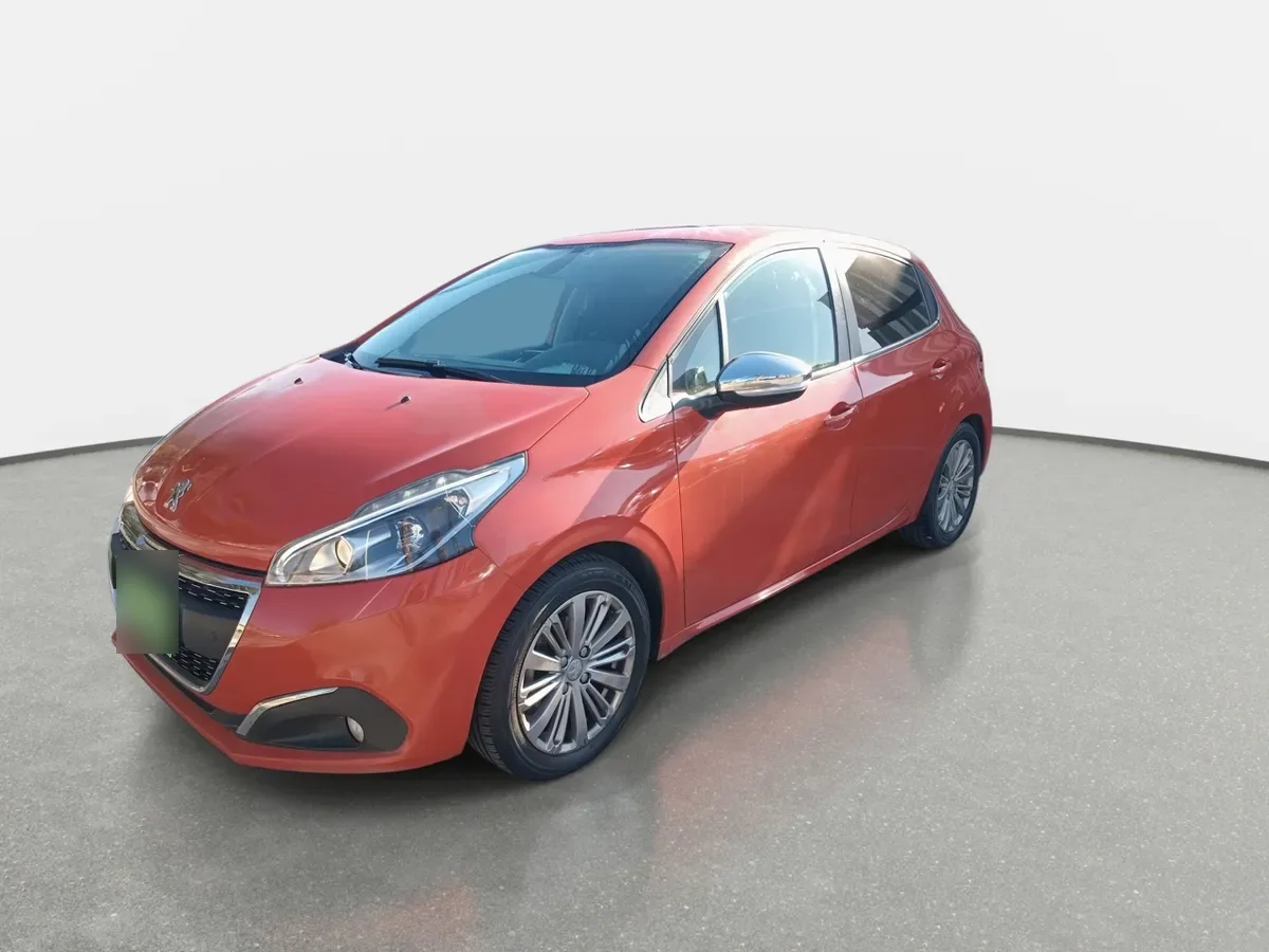 Peugeot 208 1.2 Signature Puretech 4x2 82 Mt5 5p año 2020
