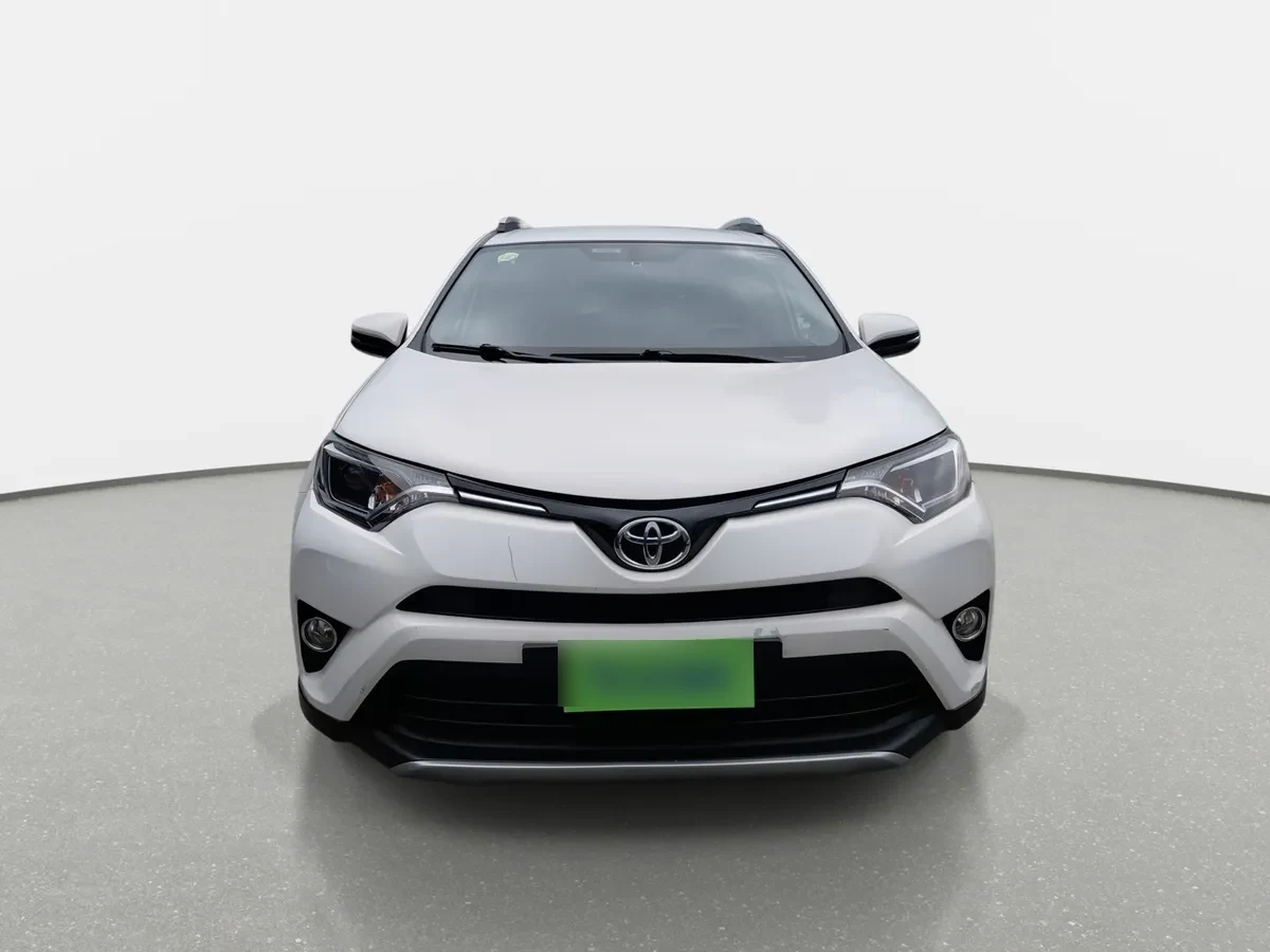 Toyota Rav 4 2.0 Adventure 4x2 Super Lujo At 5p año 2019