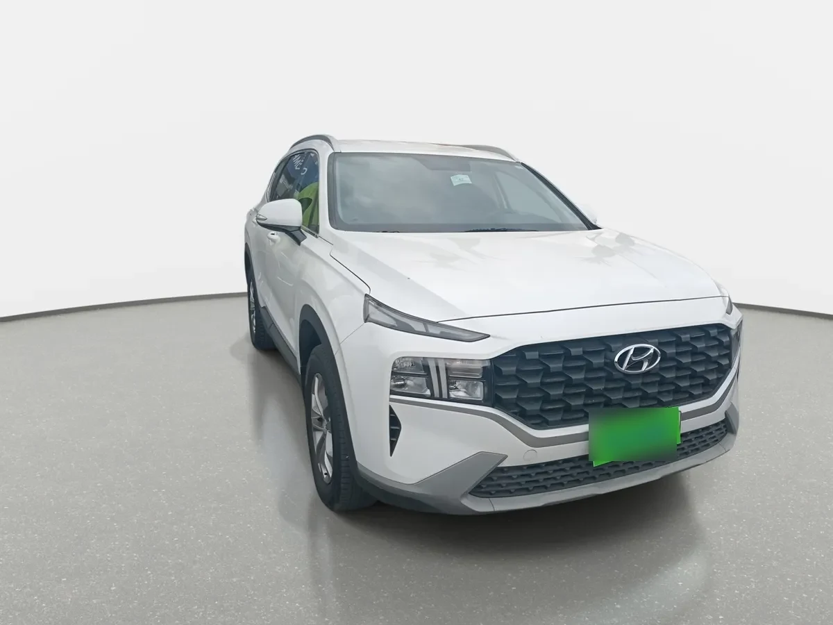 Hyundai Santa Fe 2.5 Plus Fl 2wd At 5p año 2023