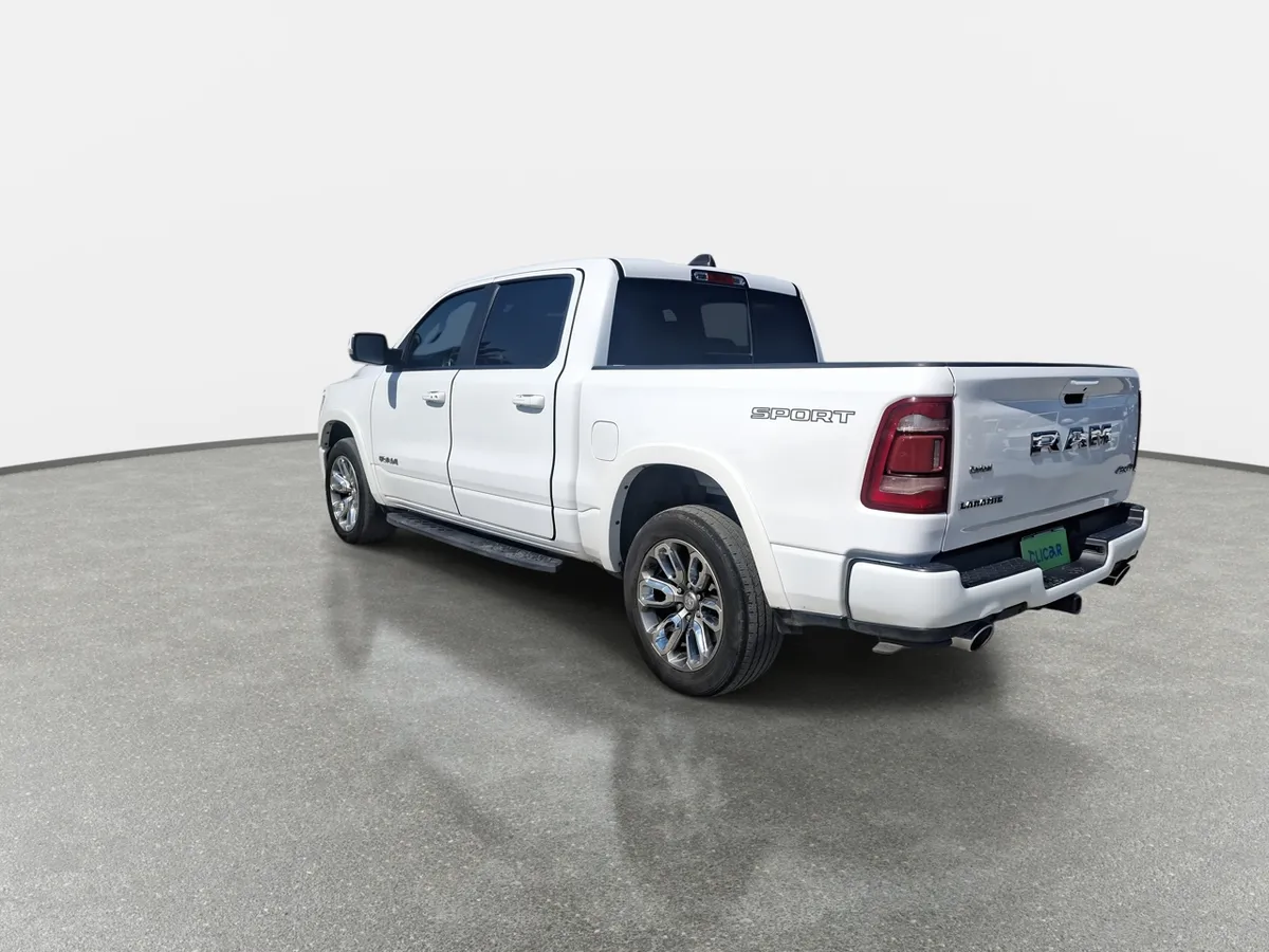 Ram 1500 5.7 Laramie Sport 4x4 At 4p año 2022