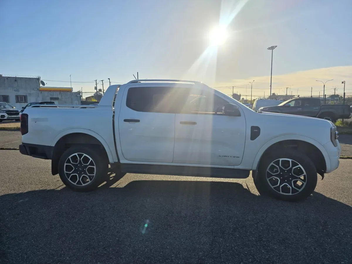 Ford Ranger 3.0 Ltd Diesel 4x4 Dob. Cab. At 4p año 2025