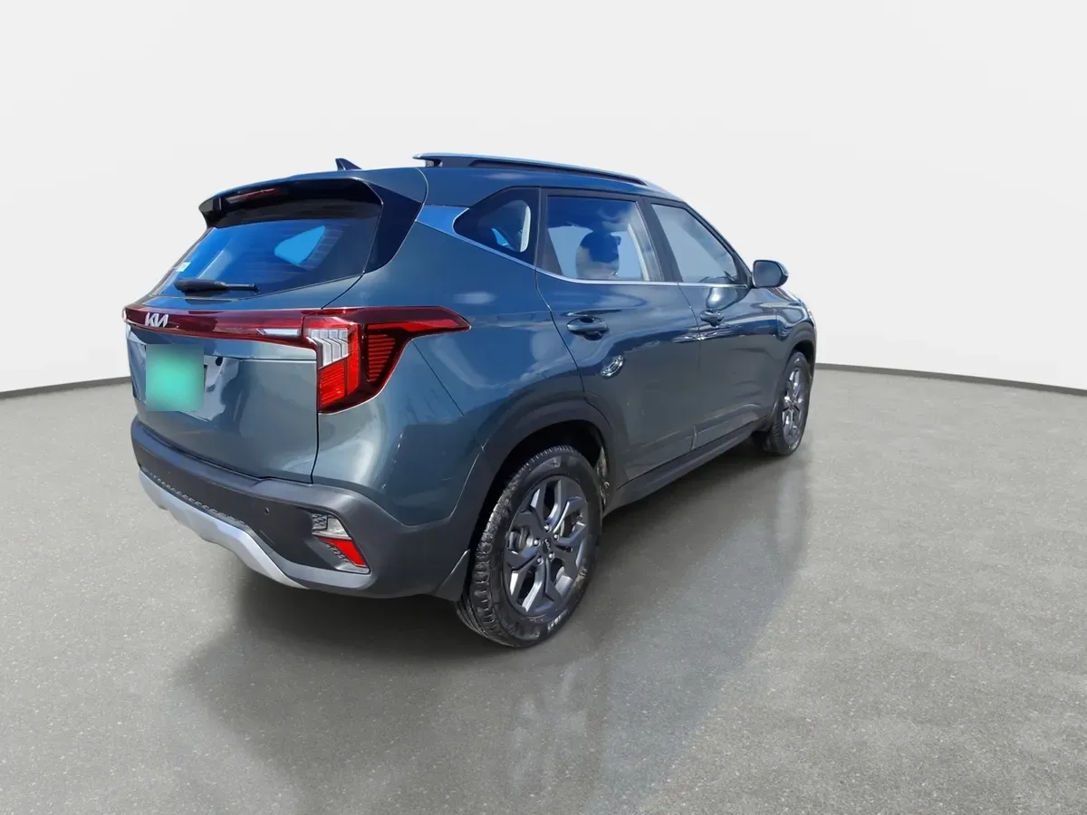 Kia Seltos 1.5 Ex 4x2 6mt 5p año 2025