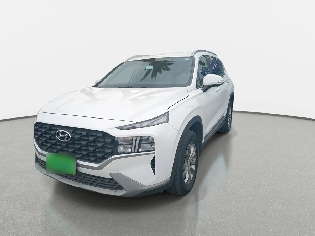 Hyundai Santa Fe 2.5 Plus Fl 2wd At 5p año 2023