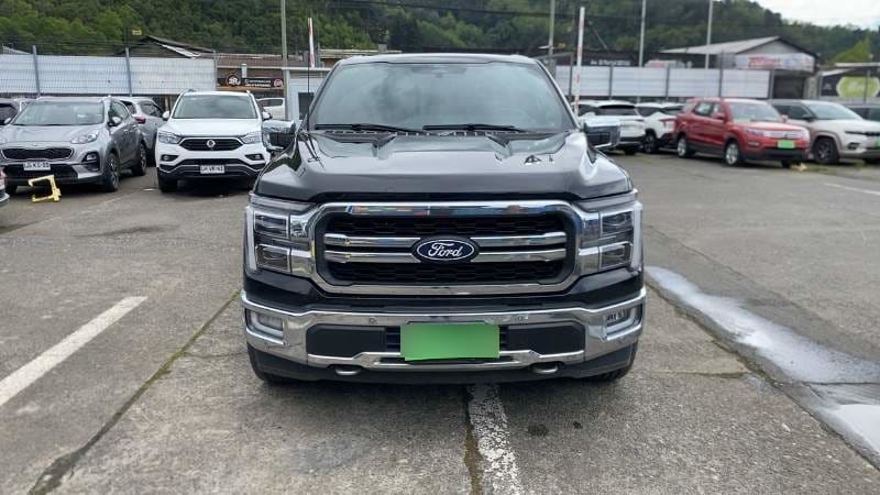 Ford F-150 5.0 Lariat Luxury Cc Dob. Cab. 4x4 At 4p año 2025