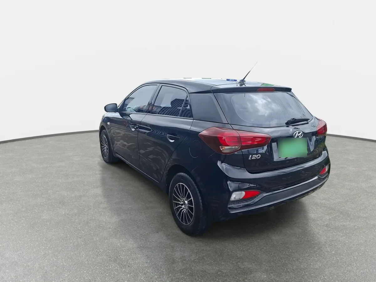 Hyundai I20 1.4 Gl Active 4x2 Hb Mt 5p año 2021