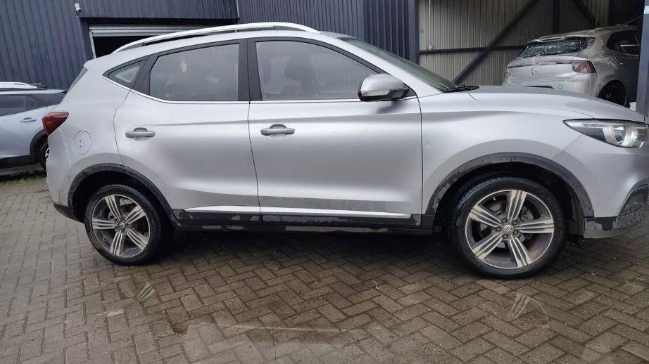 MG Mg Zs 1.5 Comfort 4x2 At 5p año 2021