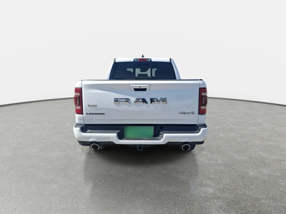 Ram 1500 5.7 Laramie Sport 4x4 At 4p año 2022