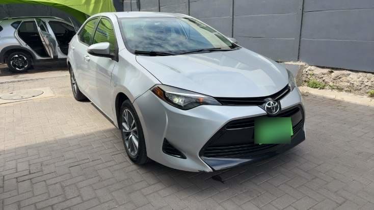 Toyota Corolla 1.8 Gl 4x2 Mt 4p año 2017