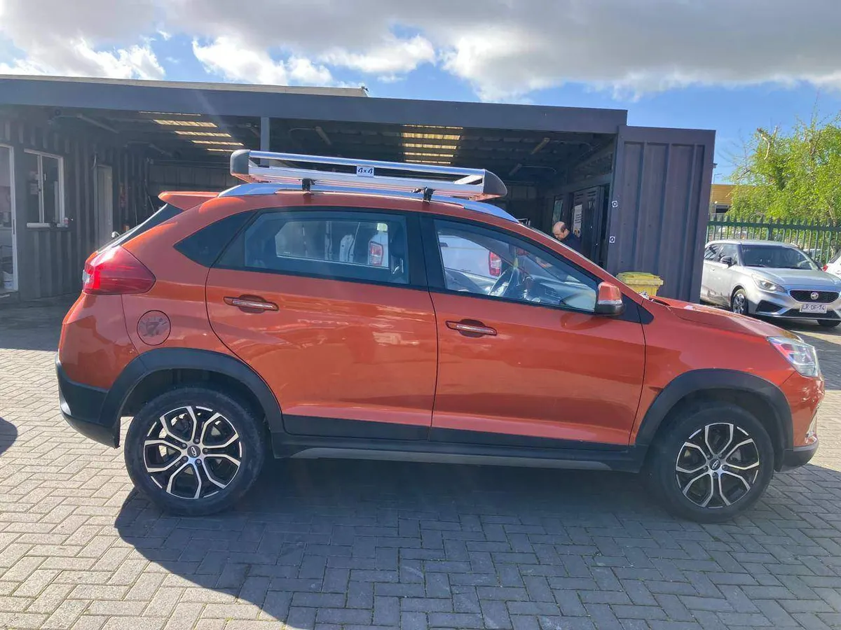 Chery Tiggo 2 1.5 Vvt Gls 4x2 Mt 5p año 2021