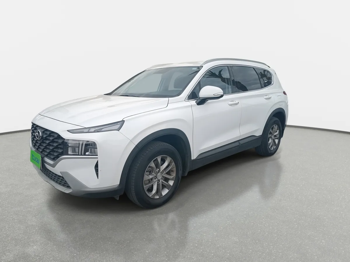 Hyundai Santa Fe 2.5 Plus Fl 2wd At 5p año 2023