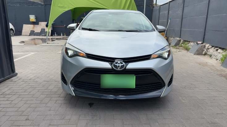 Toyota Corolla 1.8 Gl 4x2 Mt 4p año 2017