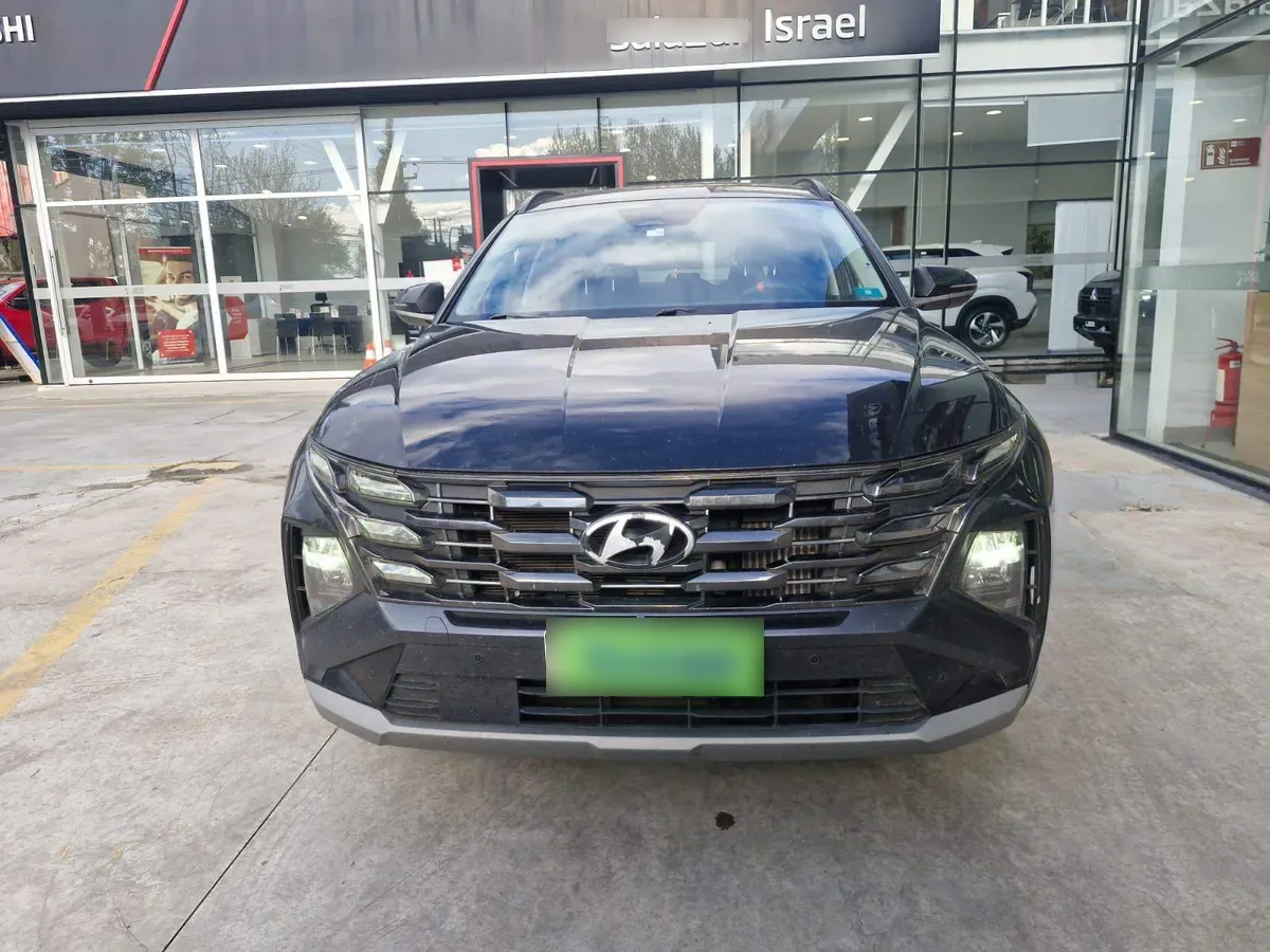 Hyundai Tucson 1.6 Nx4 Design Fl 2wd At 5p año 2025
