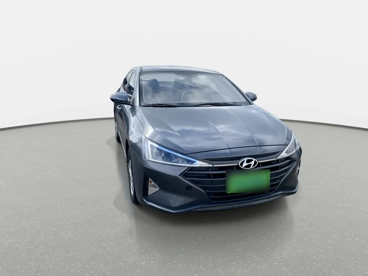 Hyundai Elantra 1.6 Value Fl 4x2 Mt 4p año 2021