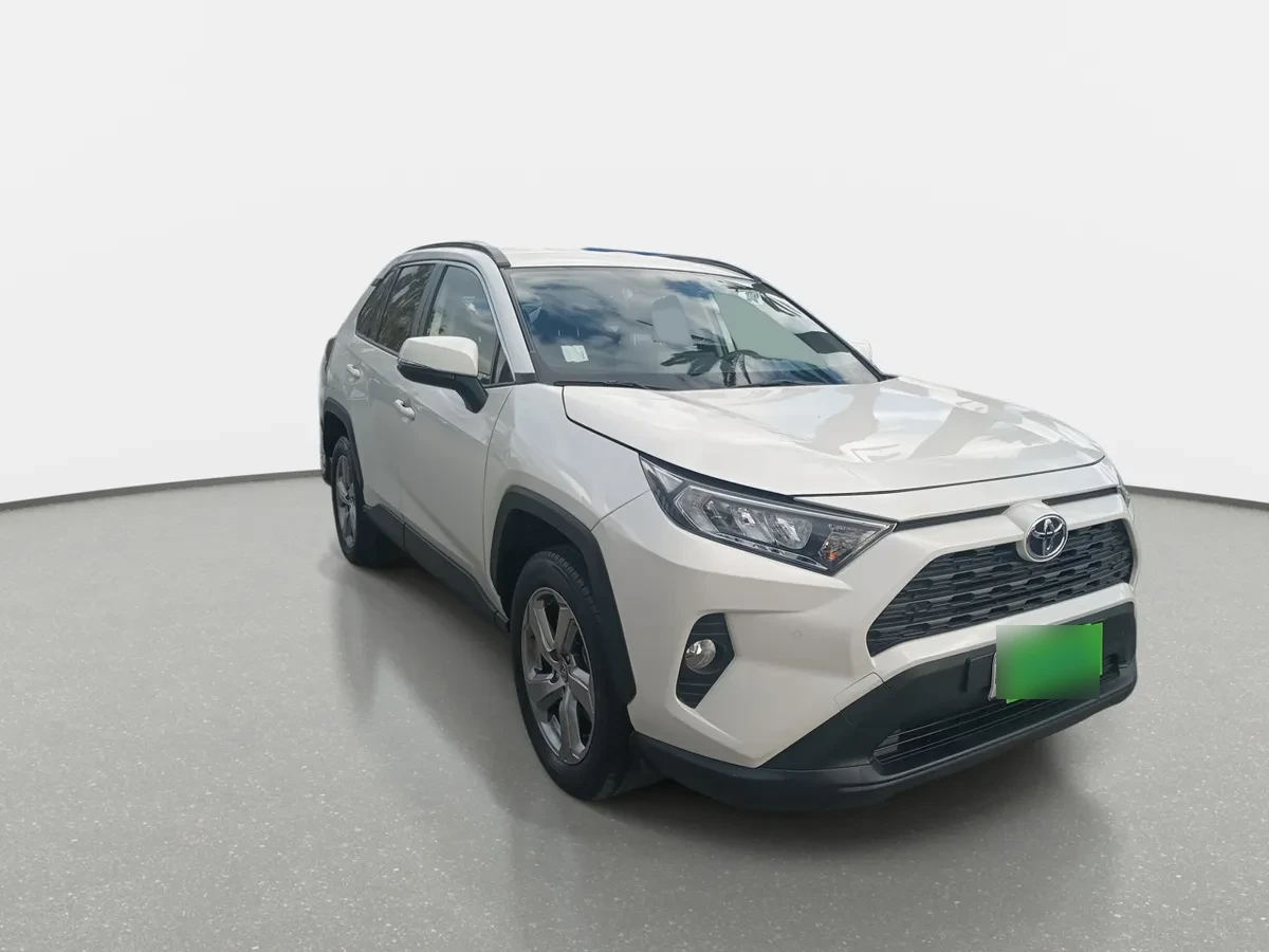Toyota Rav 4 2.0 Xle 4x2 Cvt At 5p año 2020