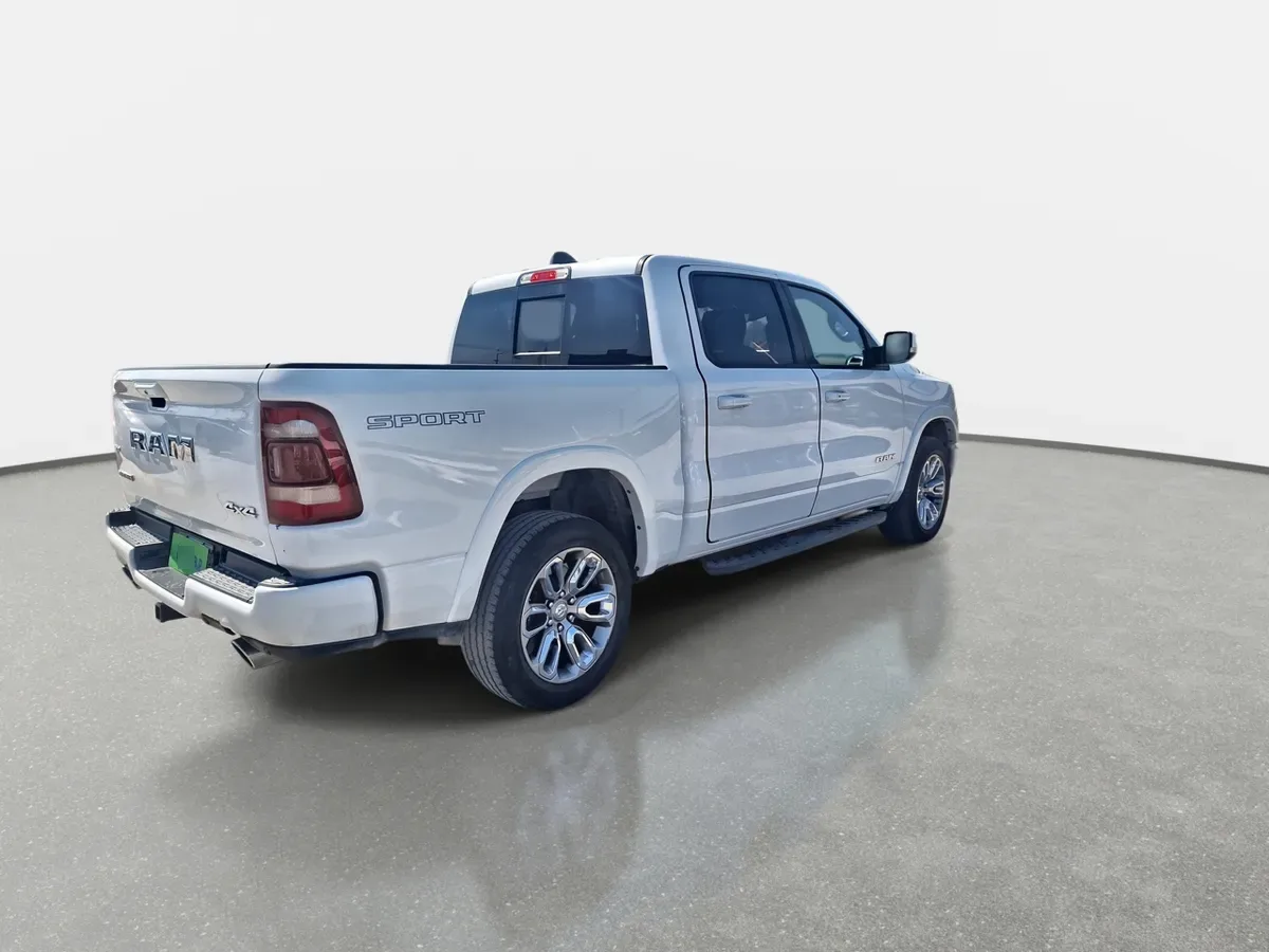 Ram 1500 5.7 Laramie Sport 4x4 At 4p año 2022