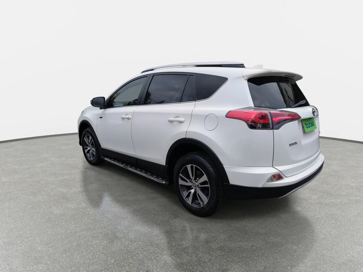 Toyota Rav 4 2.0 Adventure 4x2 Super Lujo At 5p año 2019