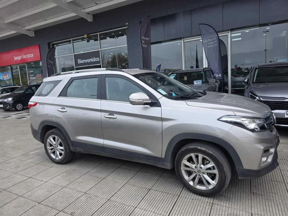 DFSK 560 1.8 Comfort 4x2 Mt 5p año 2025