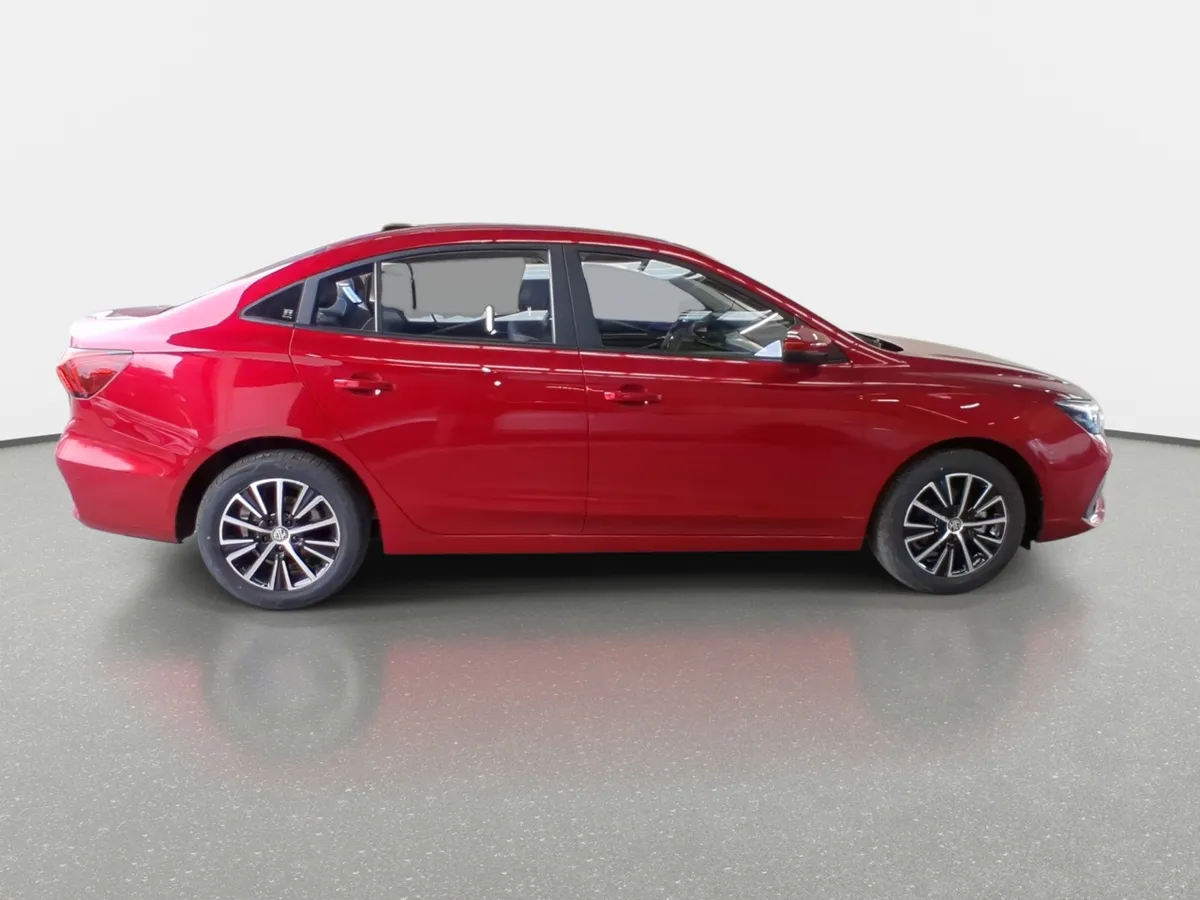 MG 5 1.5 Com 4x2 Mt 4p año 2026