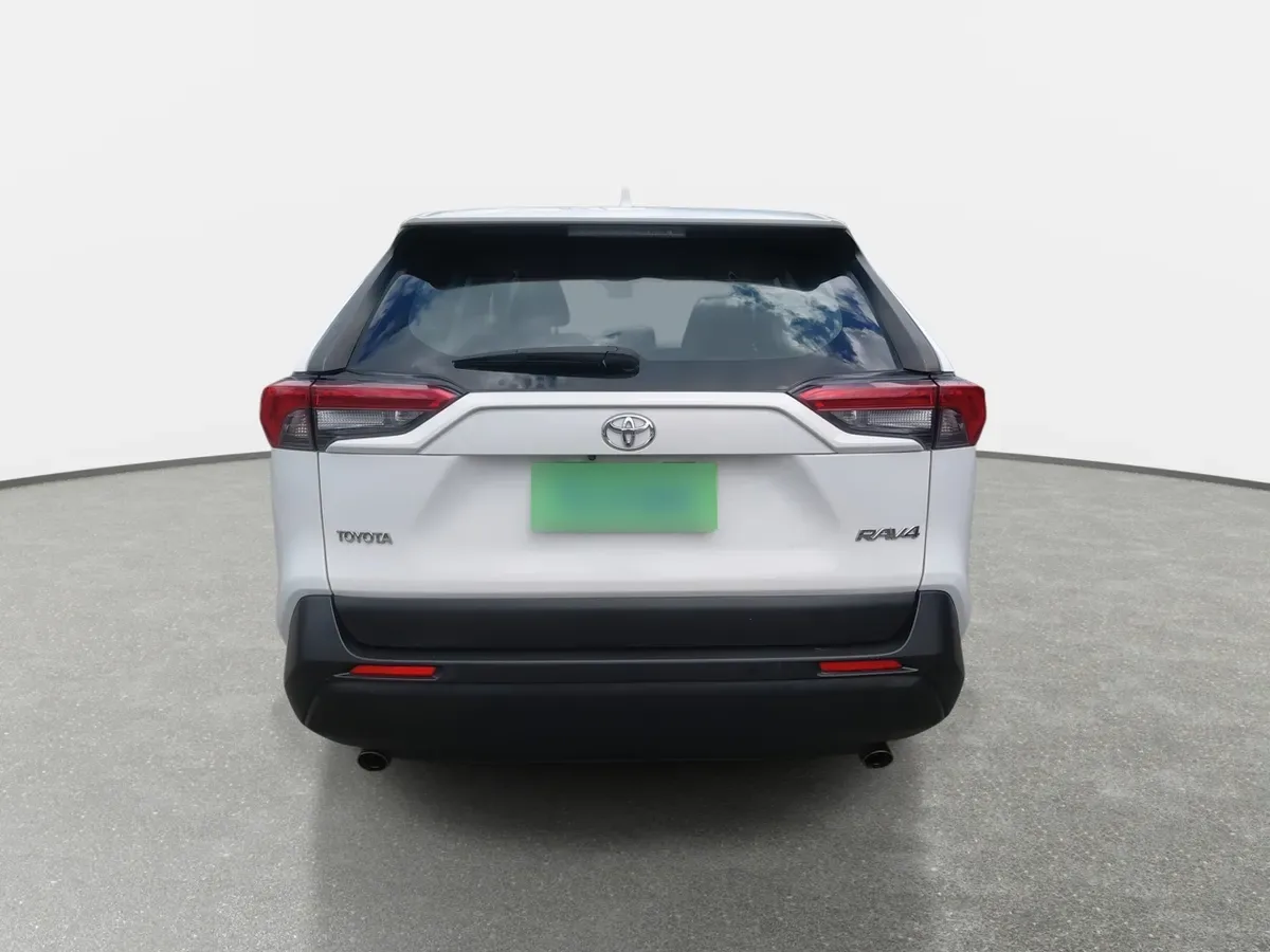 Toyota Rav 4 2.0 Le 4x2 Cvt At 5p año 2022