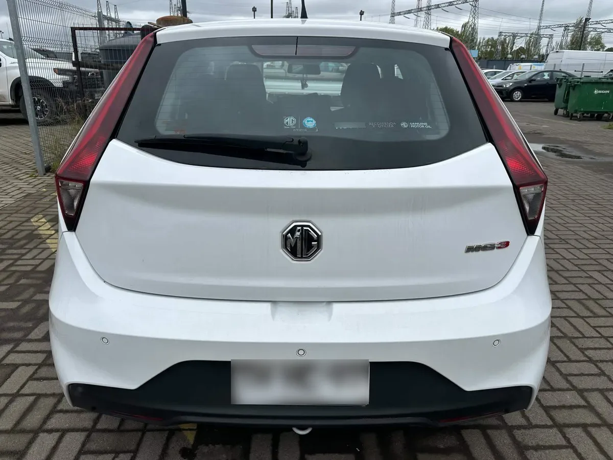 MG Mg 3 1.5 Std 4x2 Hb Mt 5p año 2024