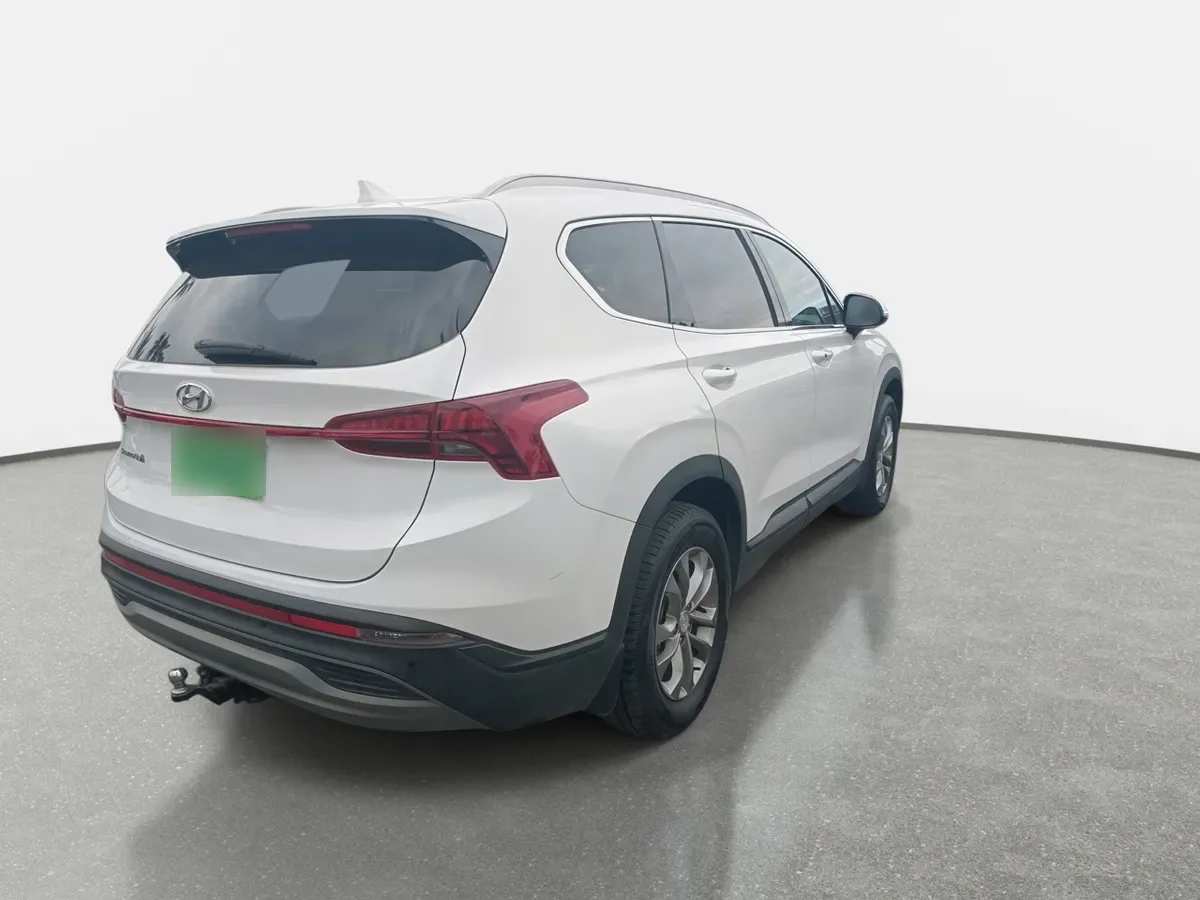 Hyundai Santa Fe 2.5 Plus Fl 2wd At 5p año 2023