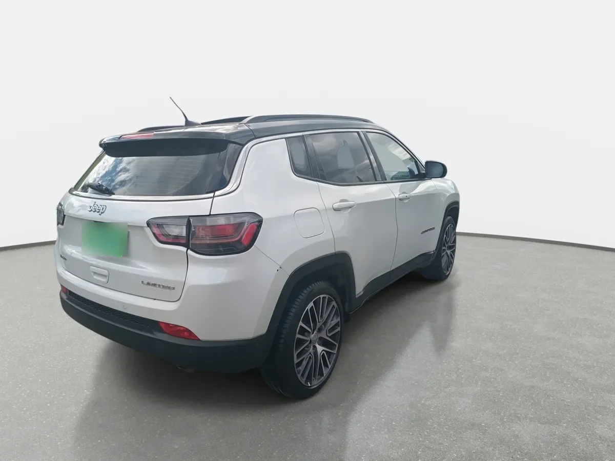 Jeep Compass 1.3 Limited 4x2 At 5p año 2023