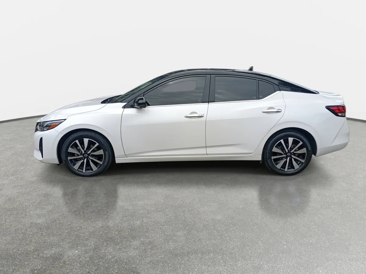 Nissan Sentra 2.0 Advance 4x2 Cvt At 4p año 2025
