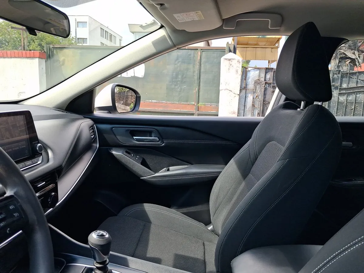 Nissan Qashqai 1.3t Sense 2wd Mt 5p año 2023