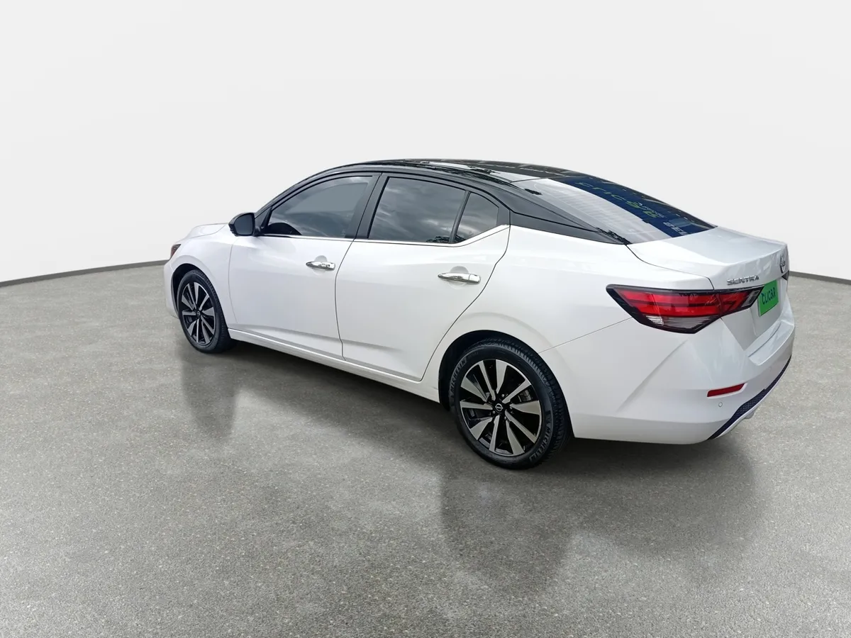 Nissan Sentra 2.0 Advance 4x2 Cvt At 4p año 2025