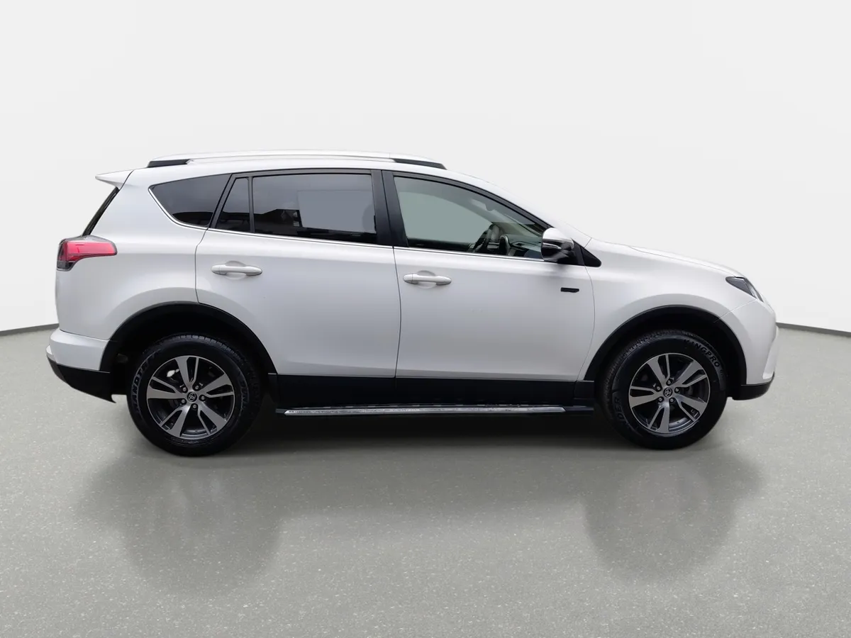 Toyota Rav 4 2.0 Adventure 4x2 Super Lujo At 5p año 2019